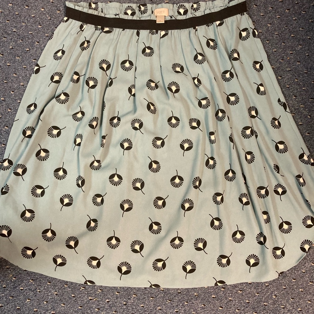 LOFT Knee-Length Bubble Skirt